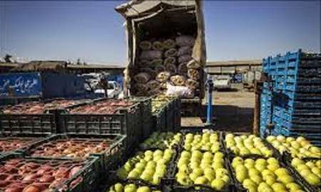 ذخیره سازی 900 تن سیب و پرتغال در شب عید