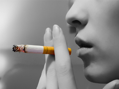 خطرات سیگار کشیدن در زنان